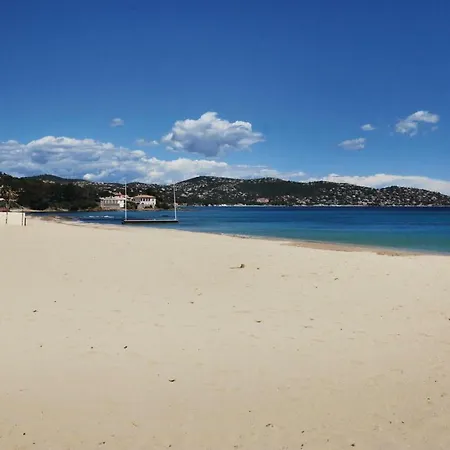 Two-bedroom Holiday In Maxime * Sainte-Maxime